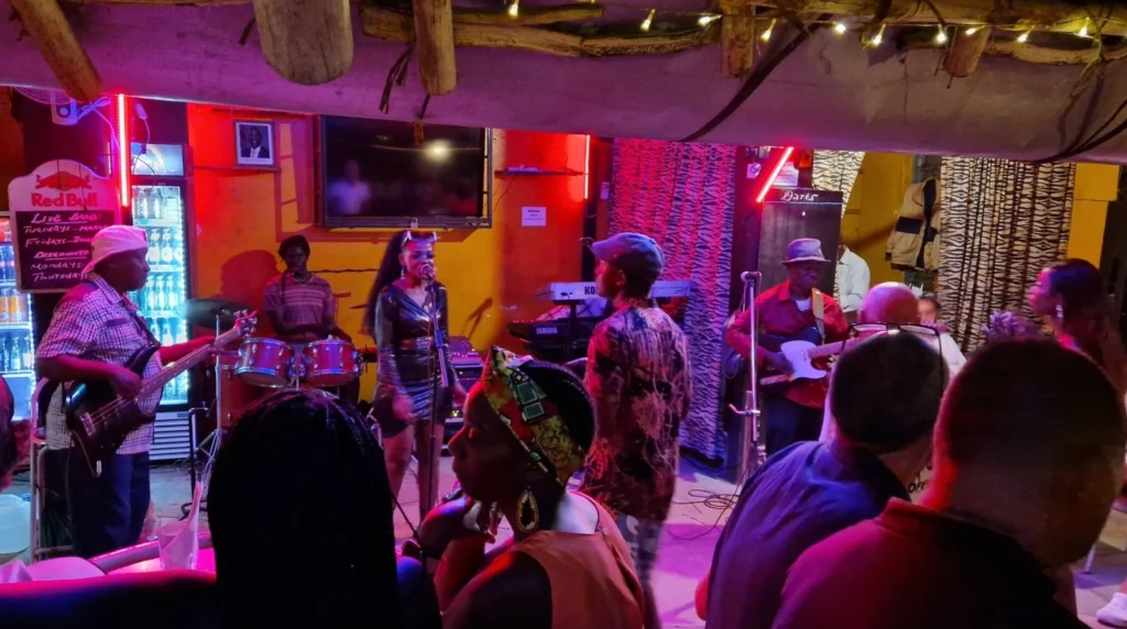 Safari Inn Restaurant Mombasa Live Music 2022